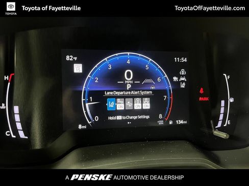 Used 2026 Toyota Corolla SE FWD image 39