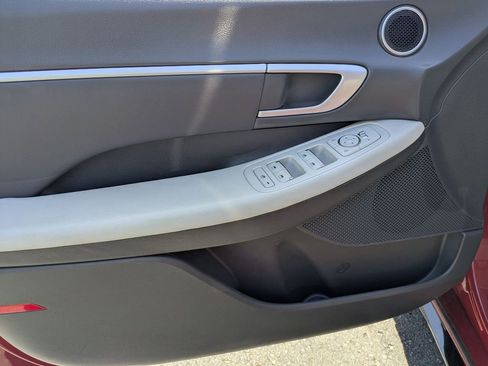Used 2025 Hyundai Sonata SEL FWD image 15