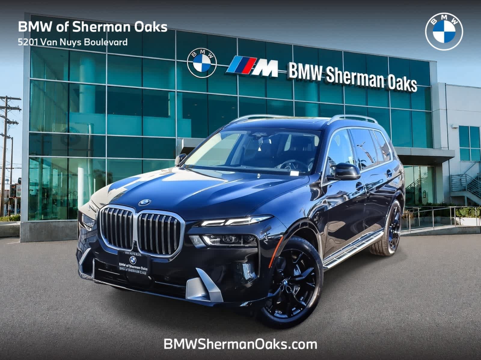 Used 2027 BMW X7 xDrive40i AWD/4WD image 1