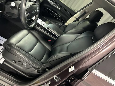 Used 2022 Genesis GV70 2.5T AWD/4WD image 10