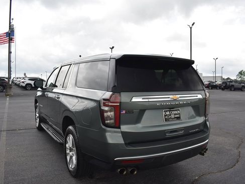 Used 2023 Chevrolet Suburban Premier AWD/4WD image 9