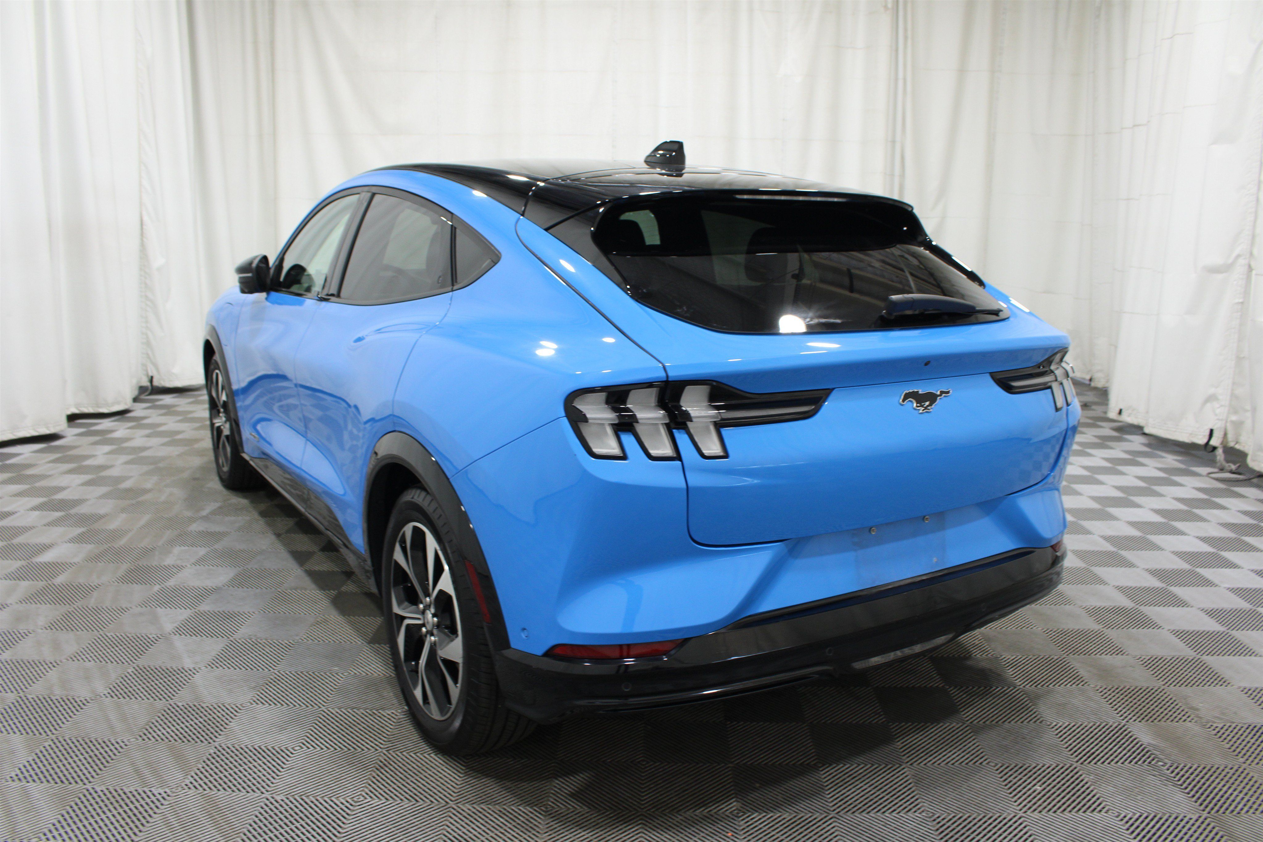 Used 2023 Ford Mustang Mach-E Premium AWD/4WD image 34