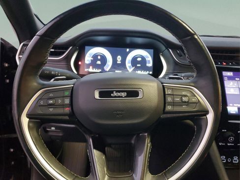 Certified 2022 Jeep Grand Cherokee L Altitude image 19