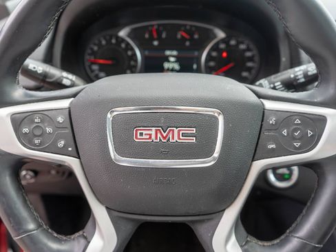 Used 2024 GMC Terrain SLT AWD/4WD image 17