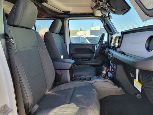 New 2026 Jeep Gladiator Sport image 23