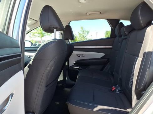 Used 2023 Hyundai Tucson SEL FWD image 10