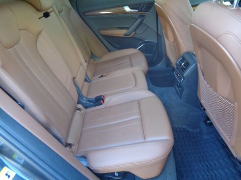 Used 2022 Audi Q5 2.0T Premium Plus image 3