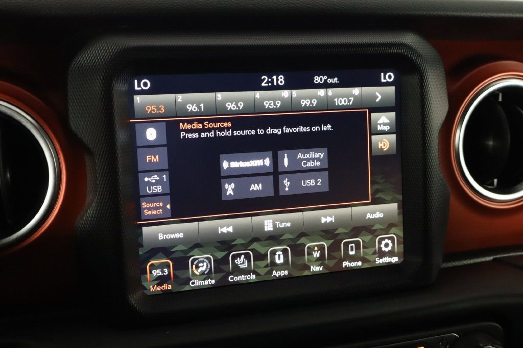 Used 2022 Jeep Gladiator Rubicon w/ LED Lighting Group AWD/4WD image 30