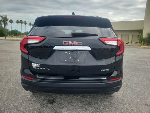Used 2023 GMC Terrain SLE w/ Driver Convenience Package AWD/4WD image 7