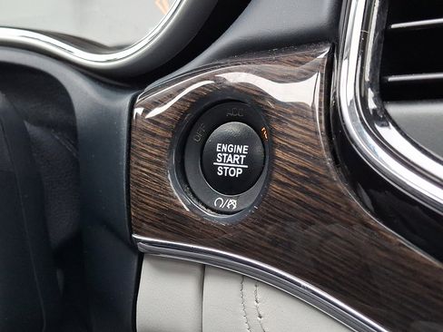 Used 2020 Jeep Grand Cherokee Summit image 27