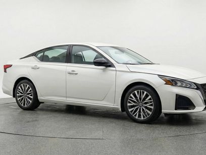 Used 2025 Nissan Altima 2.5 SV