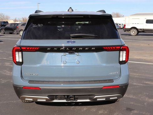 New 2026 Ford Explorer Active w/ Active Comfort Package AWD/4WD image 8