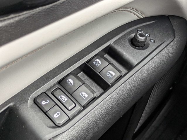 Certified 2025 Jeep Compass Limited AWD/4WD image 23