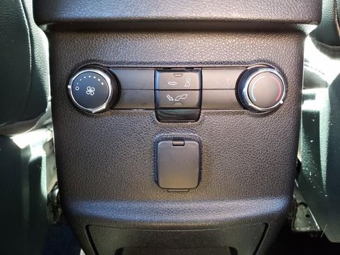 Used 2018 Ford Explorer XLT w/ Equipment Group 202A image 15