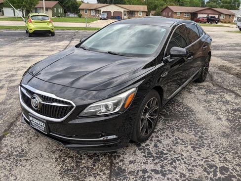 Used 2017 Buick LaCrosse Essence FWD image 7