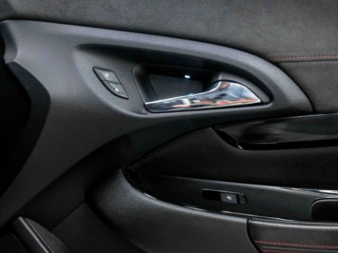 Used 2015 Chevrolet SS RWD image 83