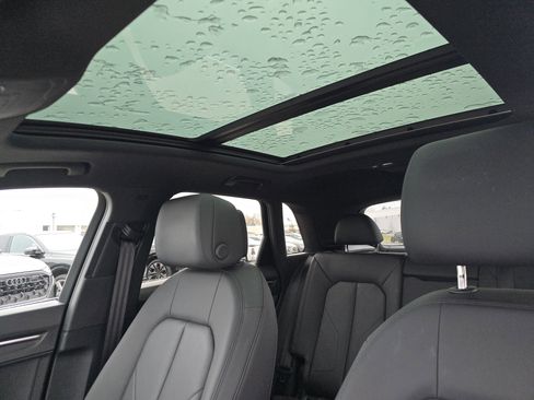 Used 2022 Audi Q3 2.0T Premium image 9