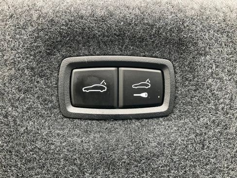 Used 2022 Audi e-tron GT Premium Plus AWD/4WD image 12