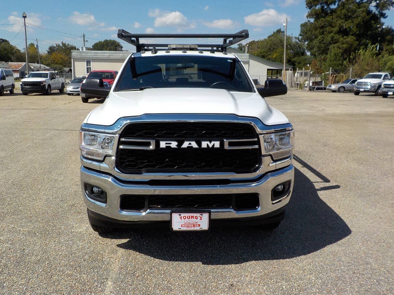 Used 2021 RAM 2500 Tradesman w/ Chrome Appearance Group AWD/4WD image 10