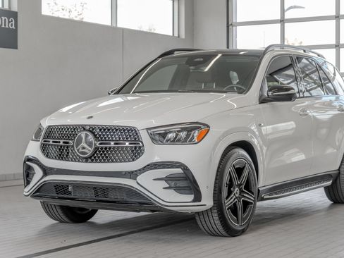 Used 2025 Mercedes-Benz GLE 450e 4MATIC image 25