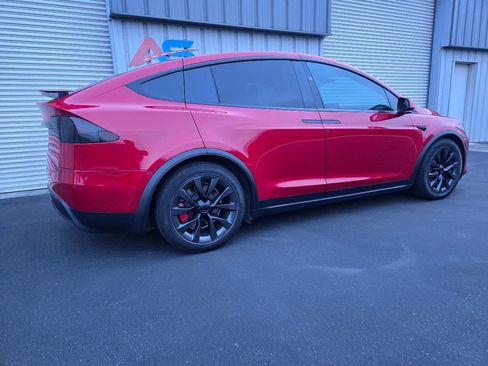Used 2022 Tesla Model X image 9