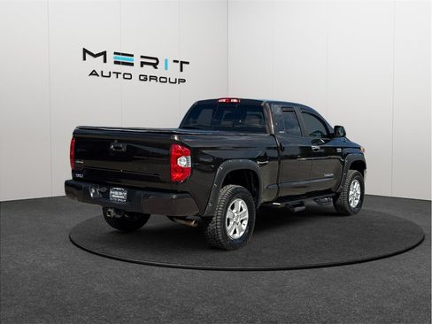 Used 2019 Toyota Tundra Limited w/ Limited Premium Package AWD/4WD image 9