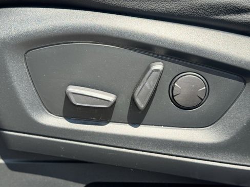 Used 2022 Ford Explorer ST w/ Equipment Group 401A image 22