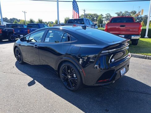 New 2026 Toyota Prius Plug-In Hybrid image 8