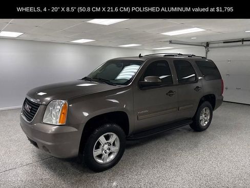 Used 2013 GMC Yukon SLT w/ SLT-2 Equipment Package image 3