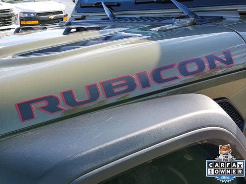 Used 2025 Jeep Wrangler Unlimited Rubicon w/ Technology Group image 15