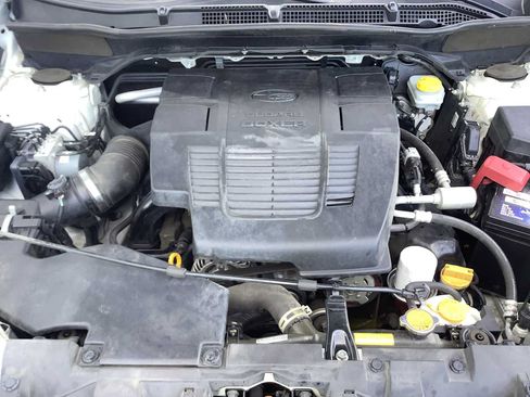 Used 2022 Subaru Forester AWD/4WD image 9