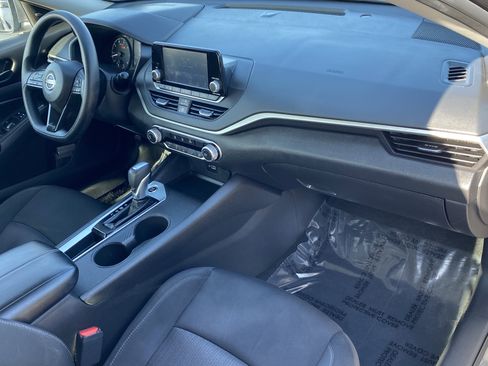 Used 2023 Nissan Altima 2.5 S image 10