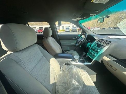 Used 2013 Ford Explorer 4WD w/ Class III Trailer Tow Pkg image 10