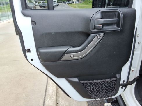 Used 2017 Jeep Wrangler Unlimited Sport AWD/4WD image 20