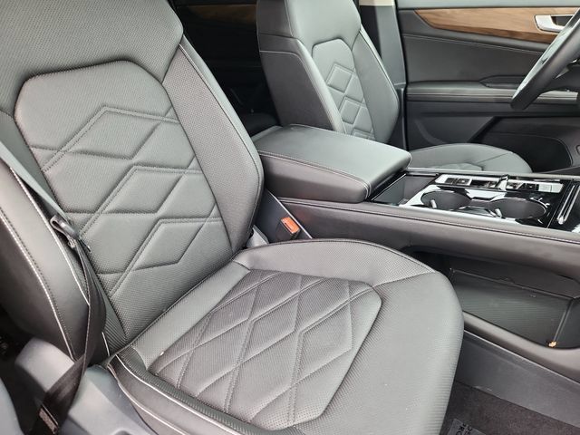 Certified 2025 Volkswagen Atlas SE AWD/4WD image 13