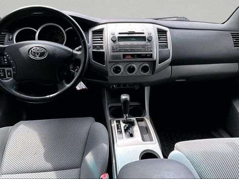 Used 2010 Toyota Tacoma PreRunner RWD image 9