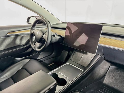 Used 2023 Tesla Model 3 Standard Range RWD image 28