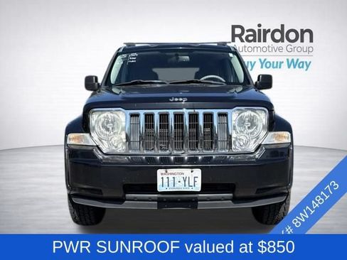 Used 2008 Jeep Liberty Limited w/ Trailer Tow Class III Group AWD/4WD image 2