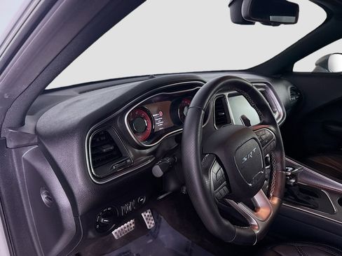 Used 2016 Dodge Challenger SRT Hellcat image 23