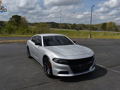 Used 2019 Dodge Charger SXT w/ Blacktop Package