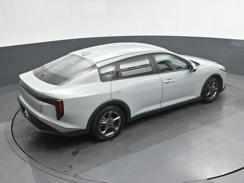 Used 2025 Kia K4 FWD image 30