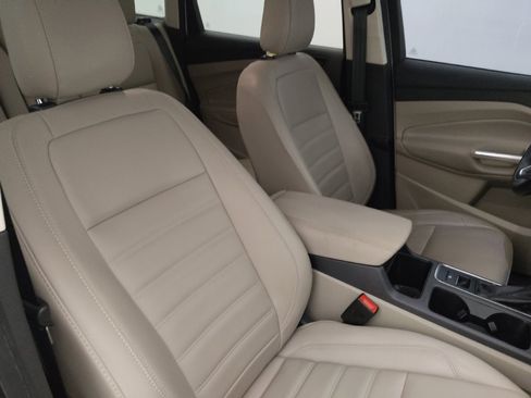 Used 2019 Ford Escape SEL FWD image 21