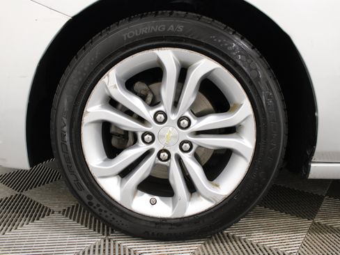 Used 2019 Chevrolet Cruze LT w/ Convenience Package FWD image 36