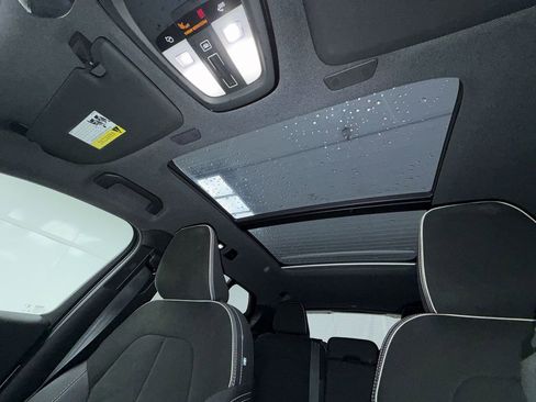 Used 2023 Volvo XC40 Recharge Ultimate image 14