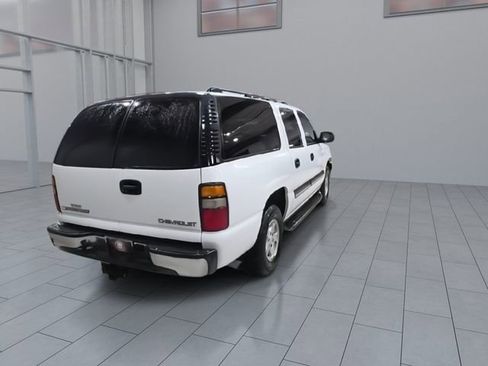 Used 2004 Chevrolet Suburban LS image 8