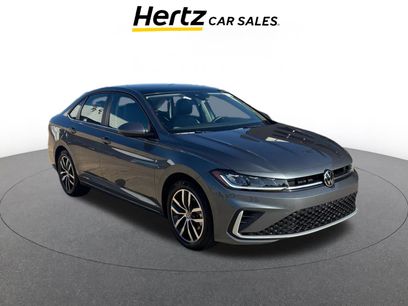 Used 2025 Volkswagen Jetta SE