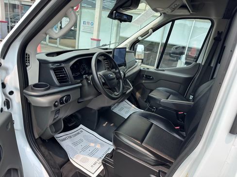 Used 2025 Ford Transit 250 148 High Roof Extended RWD image 12
