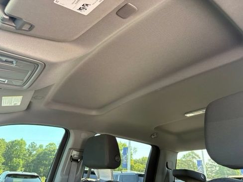 Used 2023 Chevrolet Silverado 1500 LT AWD/4WD image 20