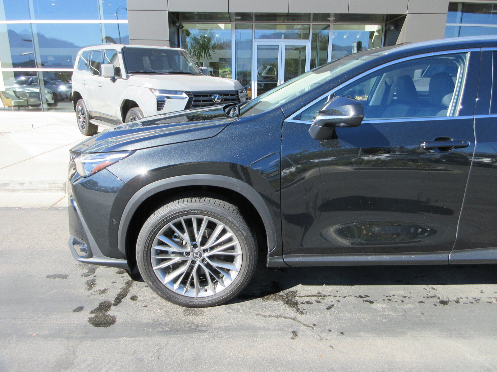 Used 2024 Lexus NX 350h AWD w/ Vision Package image 2