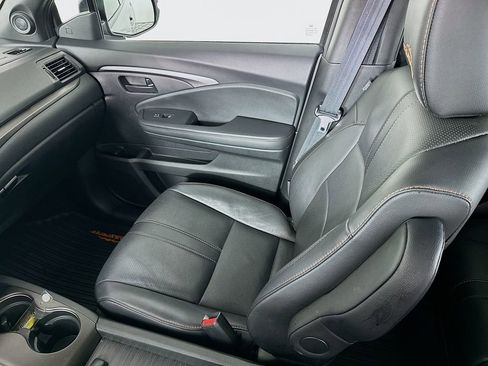 Used 2023 Honda Passport TrailSport image 25